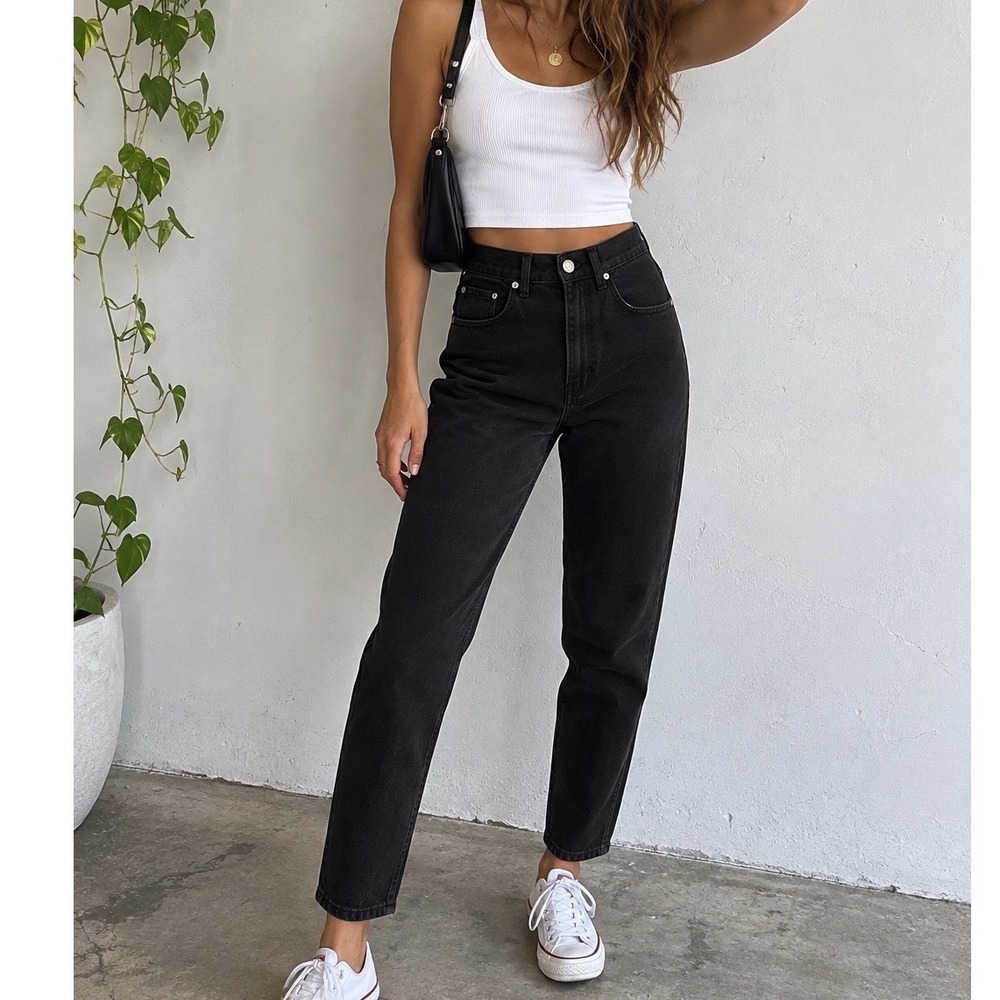 Mixed Blues Vintage High Waisted Black Tapered Leg Jeans Size 7/8 Cotton 90s